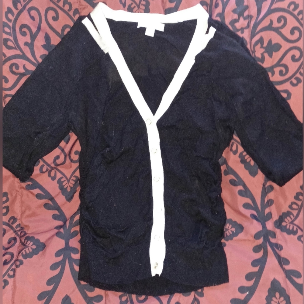 Like new New York & Company long sleeve cardigan size xs